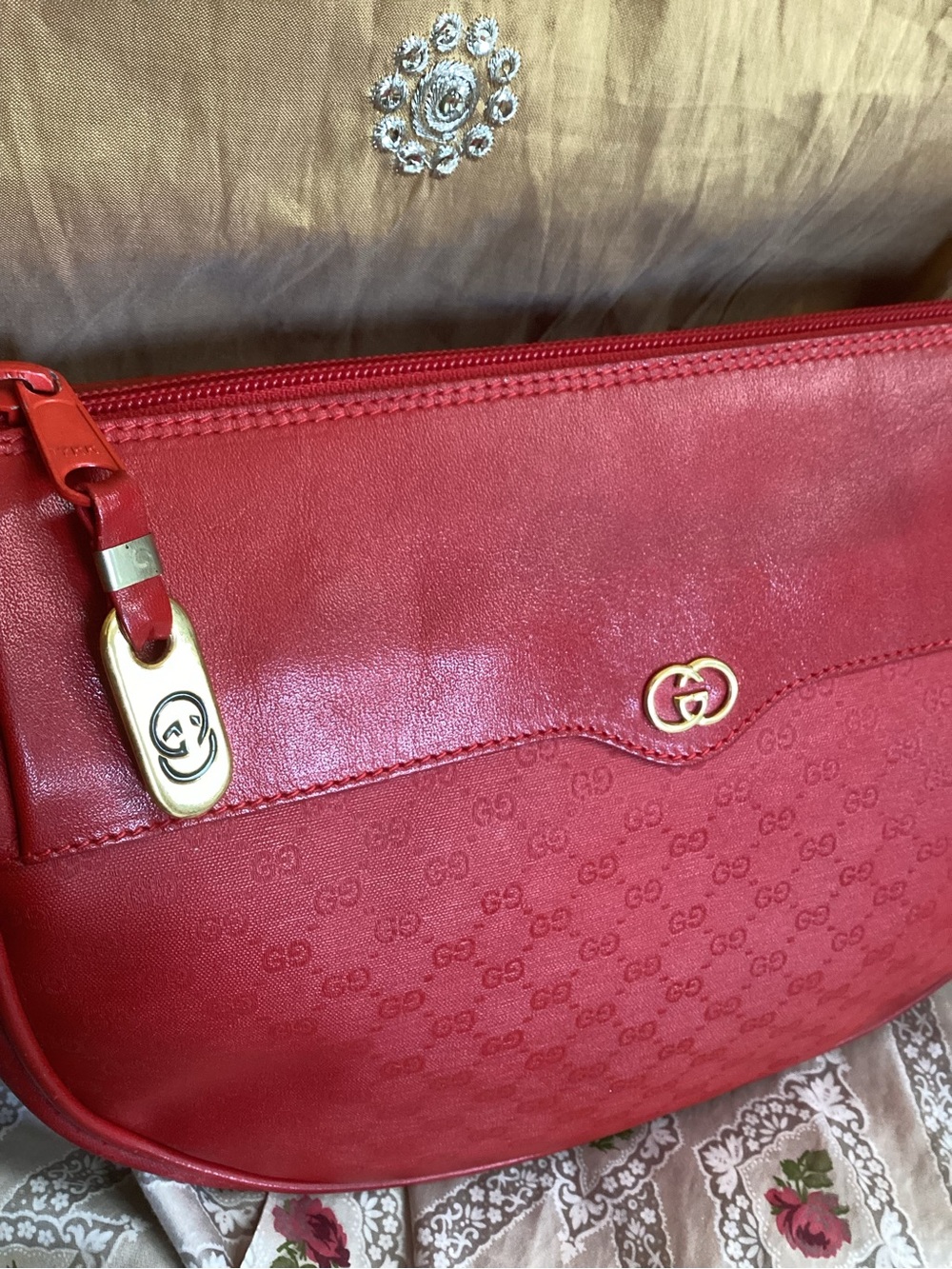 Vintage Gucci Micro-Monogram Red Leather Half-Moon Crossbody Shoulder Bag EUC - Picture 3 of 16